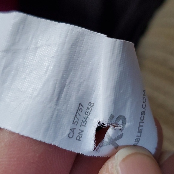 Free People Prajna movement + SculptKnit by fabletics short bundle - Picture 9 of 9